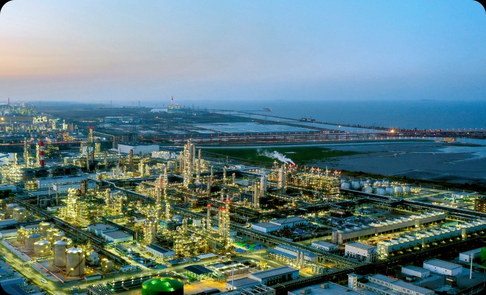 CC网投“三位一体”AI巡检天团落地镇海炼化“巨无霸”罐区